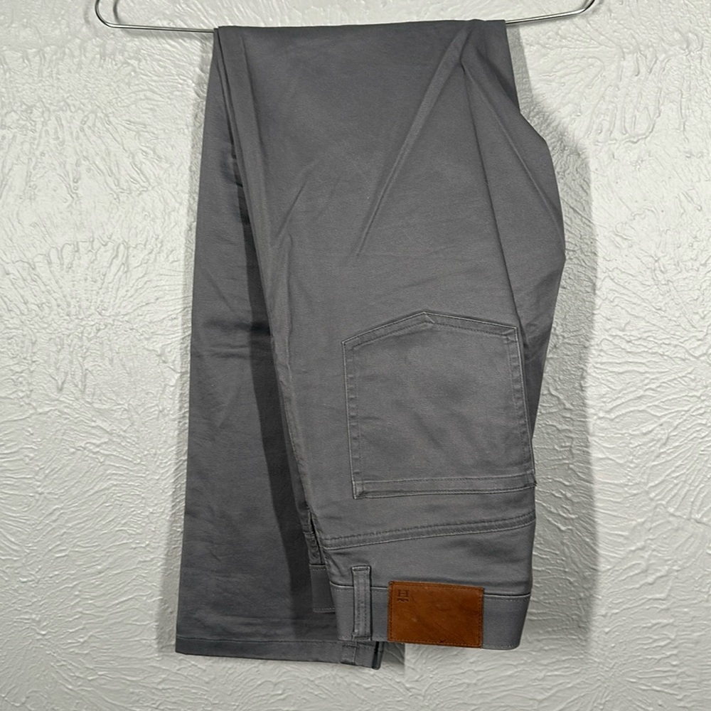 Haggar Clothing Grey Slim Fit Pants Men's Size 30 x 32